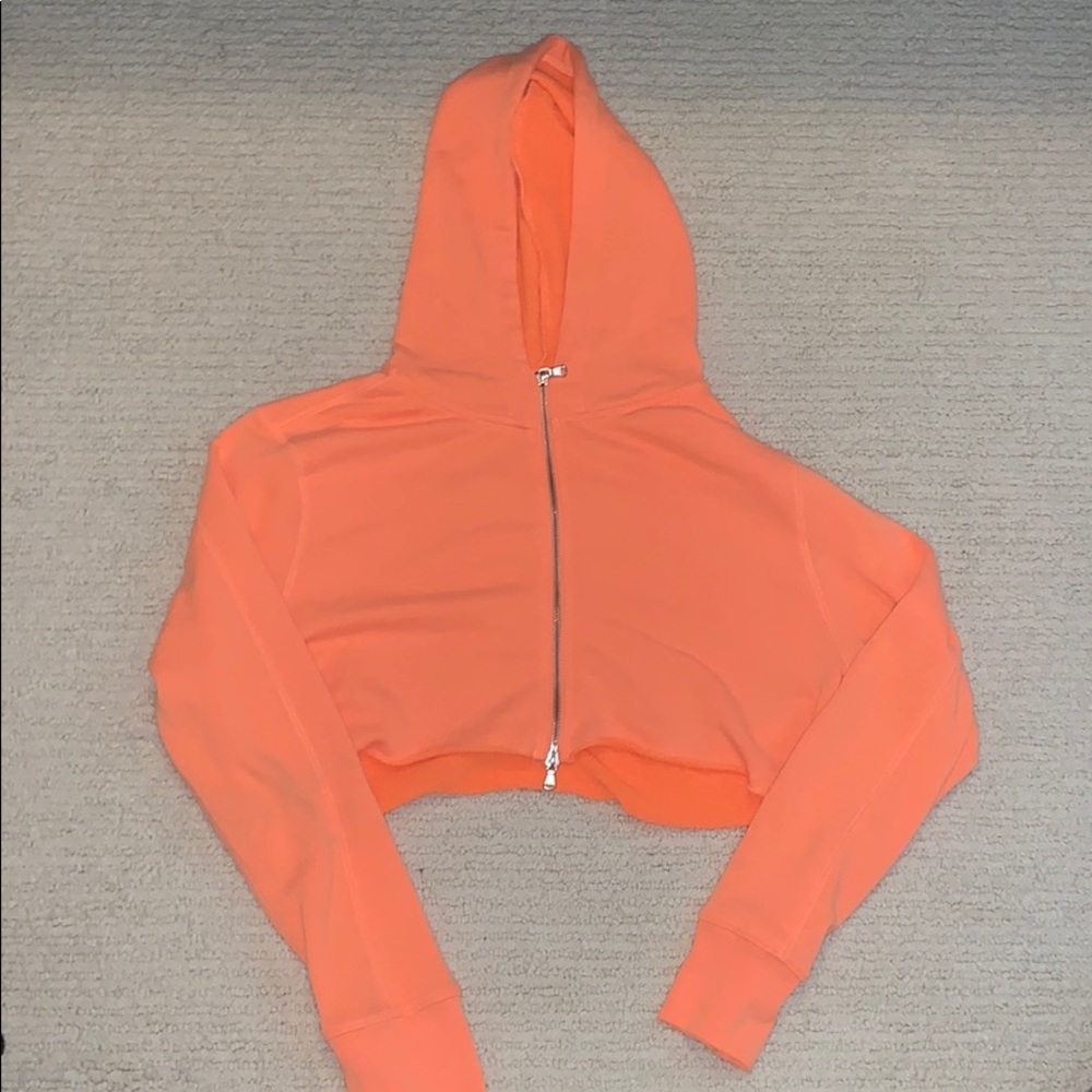 Urban outfitters cropped hoodie size m